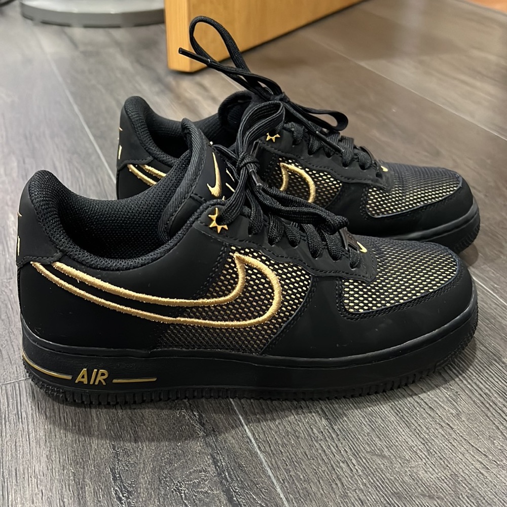 Black Nike air forces - Picture 4 of 9